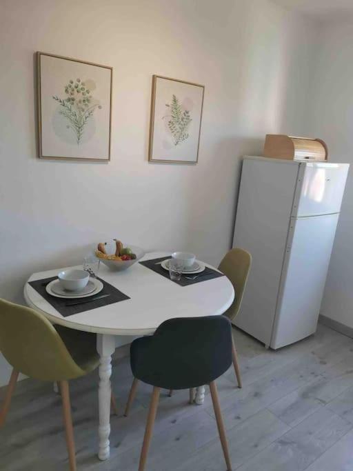 Charmant Appartement Au Calme Μπουργκ-αν-Μπρες Εξωτερικό φωτογραφία