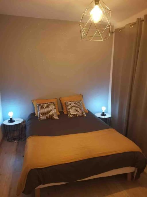 Charmant Appartement Au Calme Μπουργκ-αν-Μπρες Εξωτερικό φωτογραφία